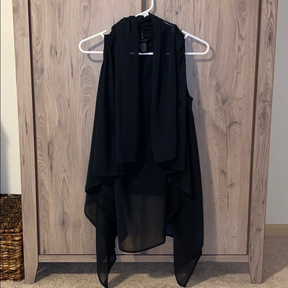 Waterfall Ruffle Duster size S